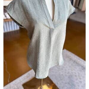 NEW KLD. SIGNATURE women's suede v neck cap sleeve top in gray